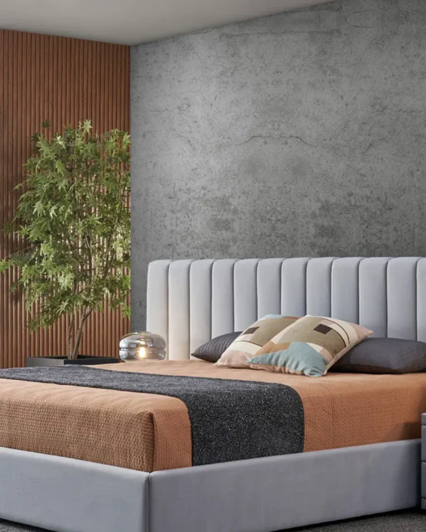 Bedroom furniture setting